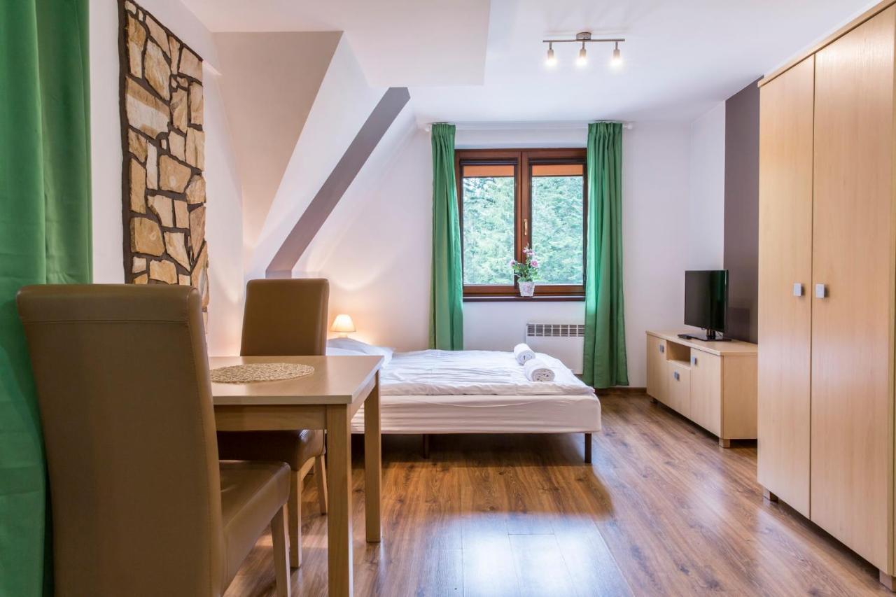 Udanypobyt Apartamenty Przy Dolinach E I F Kościelisko Exterior foto